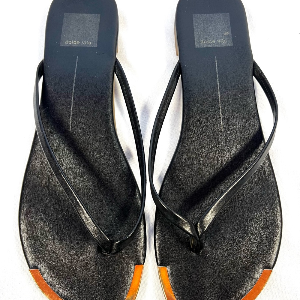 Dolce Vita Black Minimal Thong Sandals Gold Toe Ring Detail Womens 8.5